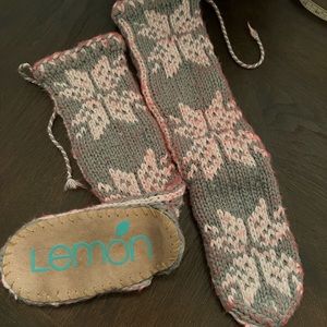 Lemon knee hi knit slippers
